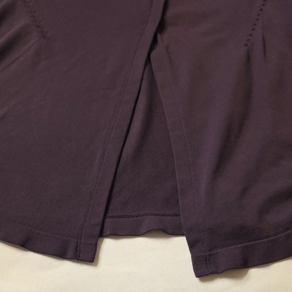 Purple Sleeveless Women's Top - Picture 9 of 11